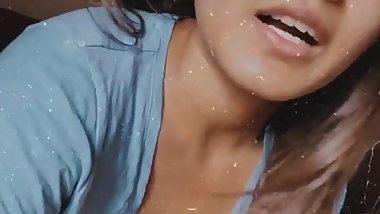 Shanudrie priyasada boobs