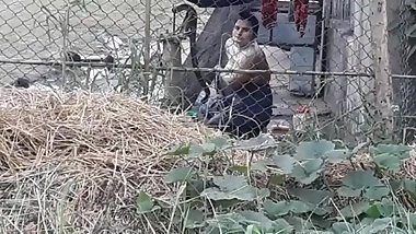 Desi Bhabi big boobs