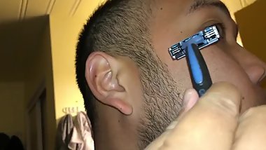 Touching Up Beard - Less than 1 Minute