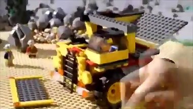 A MAN HAS FALLEN INTO THE RIVER IN LEGO CITY