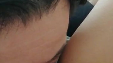 Marokkaanse laat Asian E50 betalen om haar schoon te likken!
